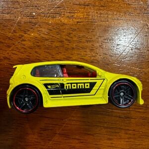 Hot Wheels Volkswagen Golf GTI Yellow MOMO Racing Widebody Diecast Car K6159